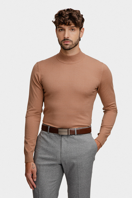 beżowy sweter