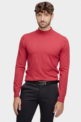 czerwony sweter