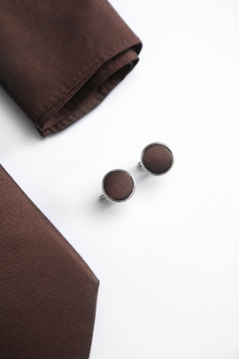 Zestaw krawat z poszetką i spinką 00004B80GXA