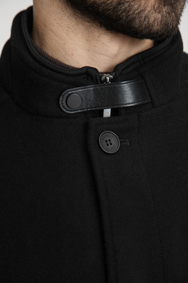 Czarny płaszcz 00285D90GSA