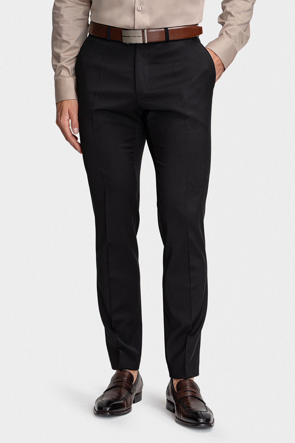 Czarne wełniane spodnie garniturowe 02000A90GSB