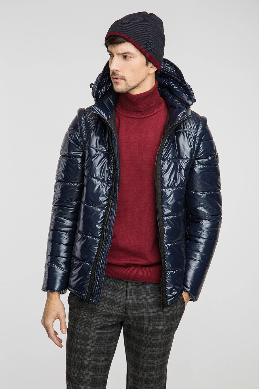 Pikowana kurtka puffer w kolorze granatowym 01000Y75GSA