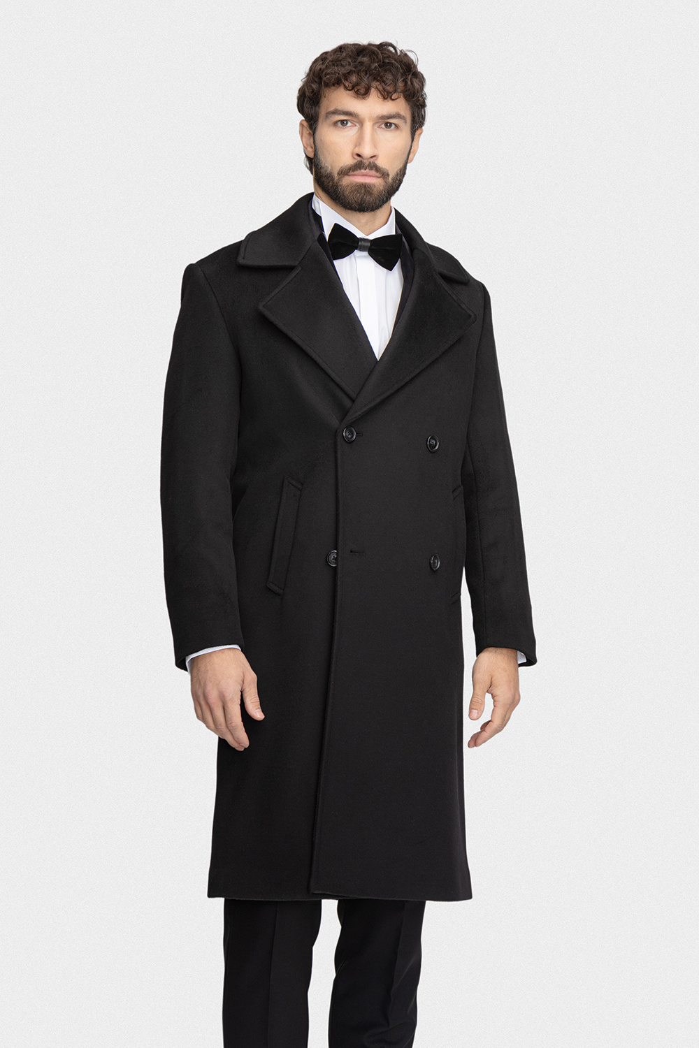 Dwurzędowy czarny płaszcz 00281A90GSA