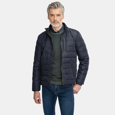 Z czym łączyć kurtkę pikowaną, by wyglądać modnie i nieformalnie?