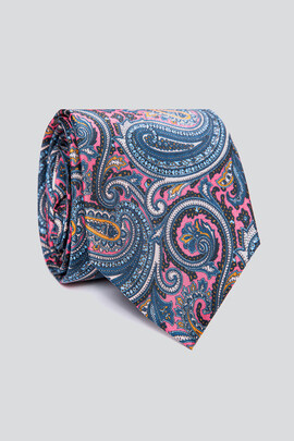 różowy krawat w paisley