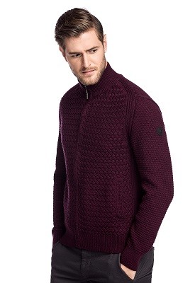 bordowy sweter męski