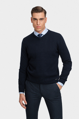 sweter w serek