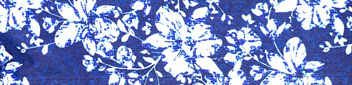 koszula niebieska w kwiaty -tkanina