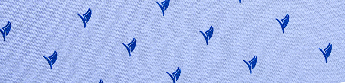 Niebieska koszula z wzorem - tkanina